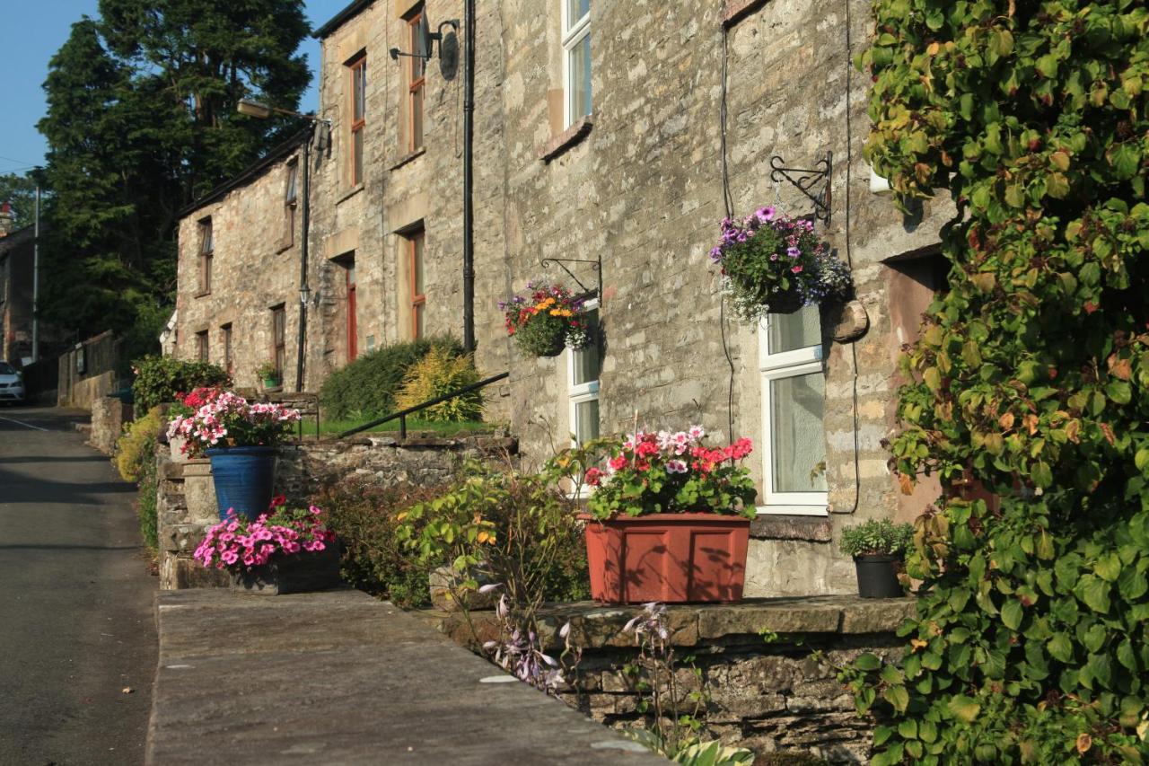 Kings Head - Riverside, Ravenstonedale Exterior photo